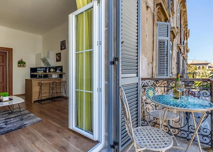 Dream - Centre Apartment