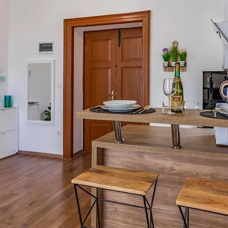 Apartment Dream - Centre